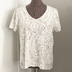 🩶 Croft & Barrow® Essential V-Neck Tee L